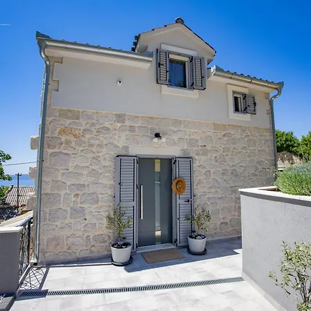 Greystone - House