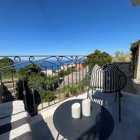 Greystone - House