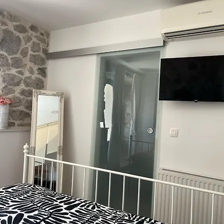 Greystone - House