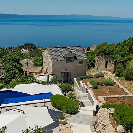 Villa Greystone - House