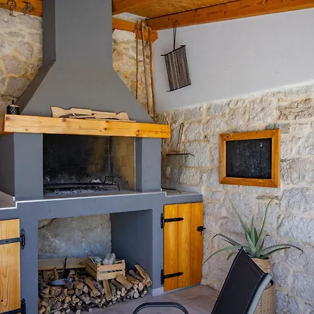 Greystone - House