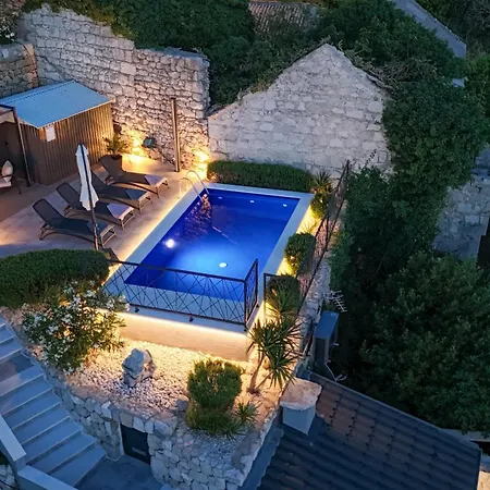 Greystone - House