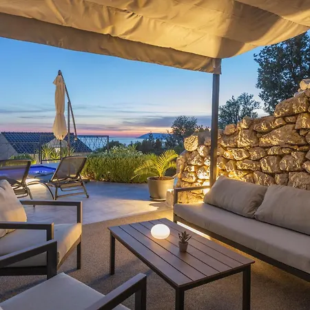 Greystone - House *