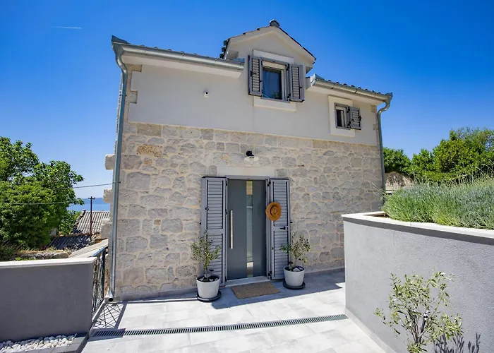 Greystone - House