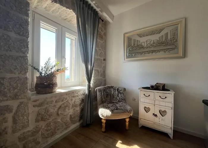 Greystone - House