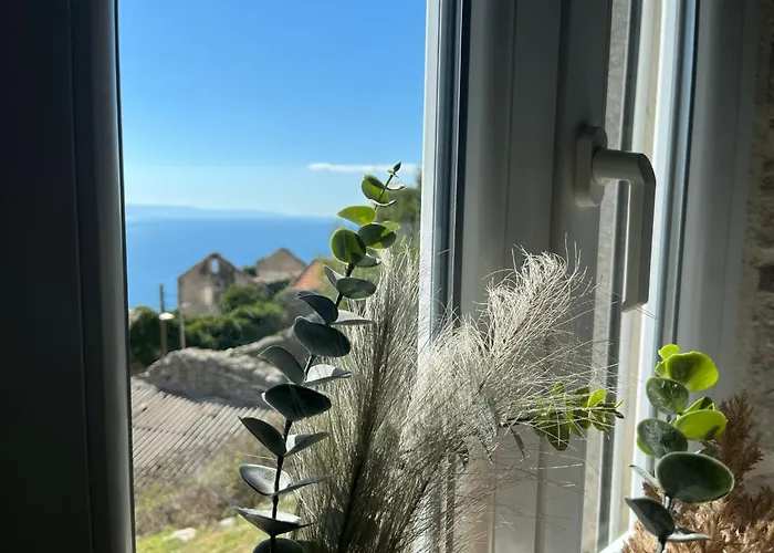 Greystone - House Villa *